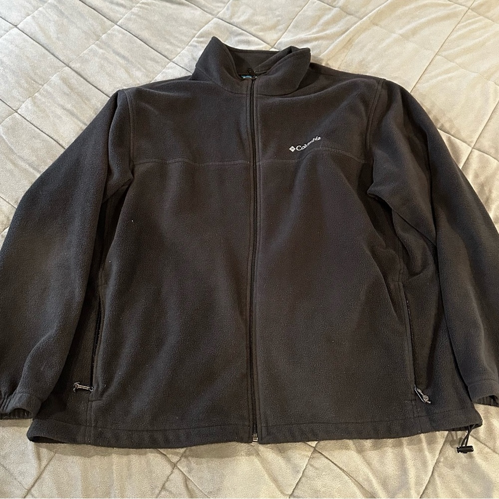 Columbia Men's Black Fleece Performance Jacket